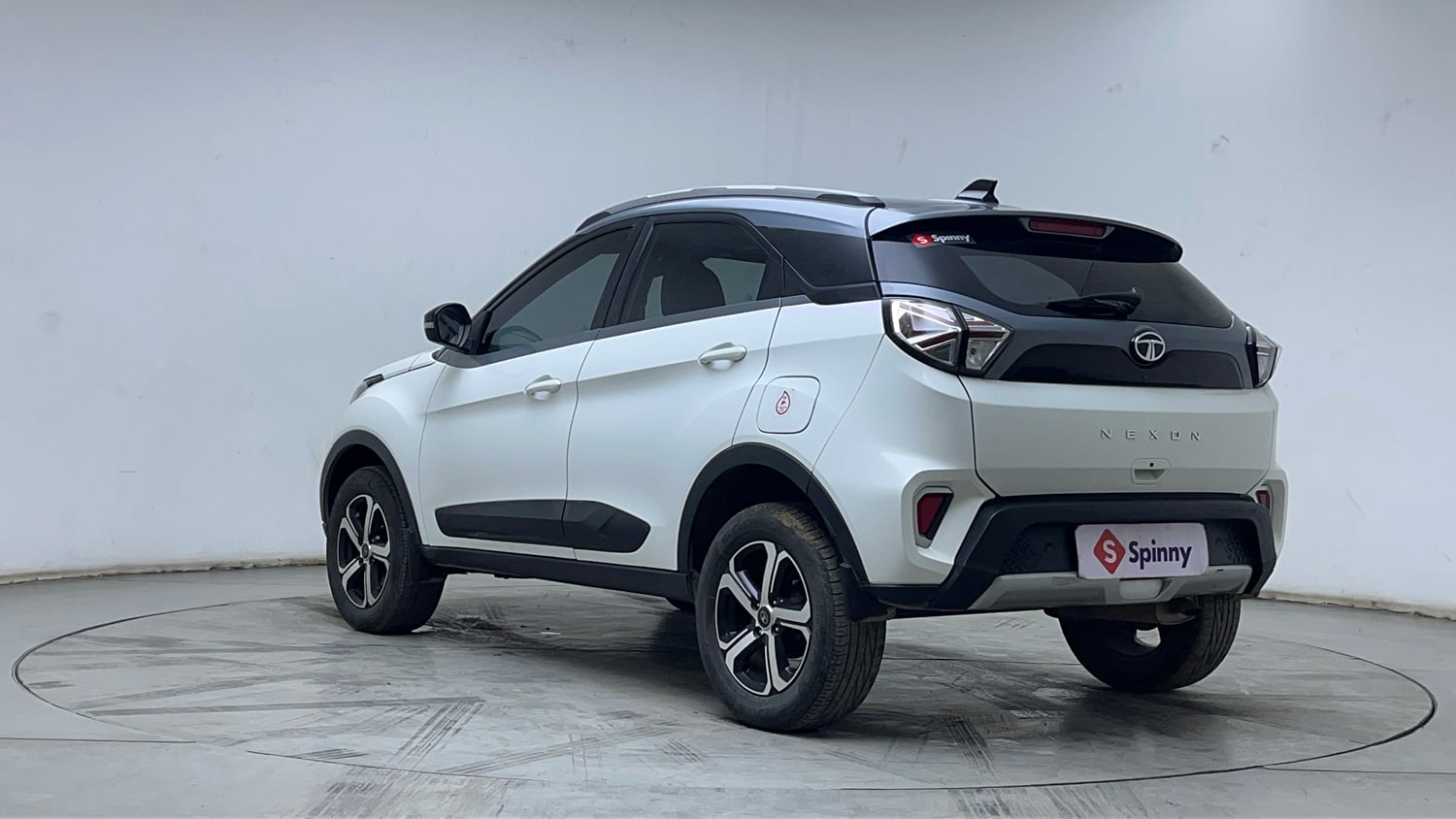 Used 2022 Tata Nexon XZA Plus (O) Dual Tone Petrol Automatic exterior LEFT REAR CORNER VIEW