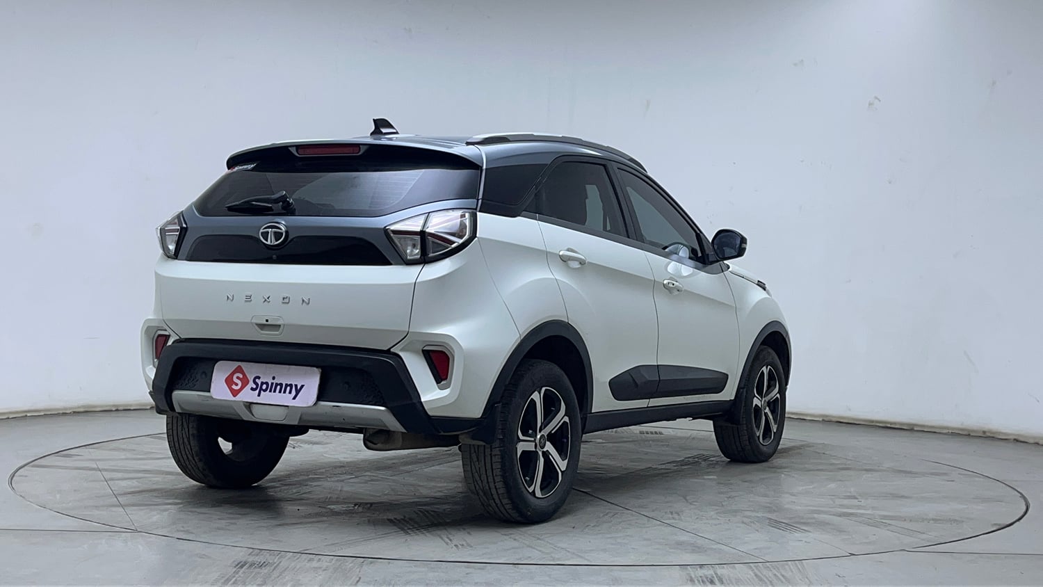 Used 2022 Tata Nexon XZA Plus (O) Dual Tone Petrol Automatic exterior RIGHT REAR CORNER VIEW