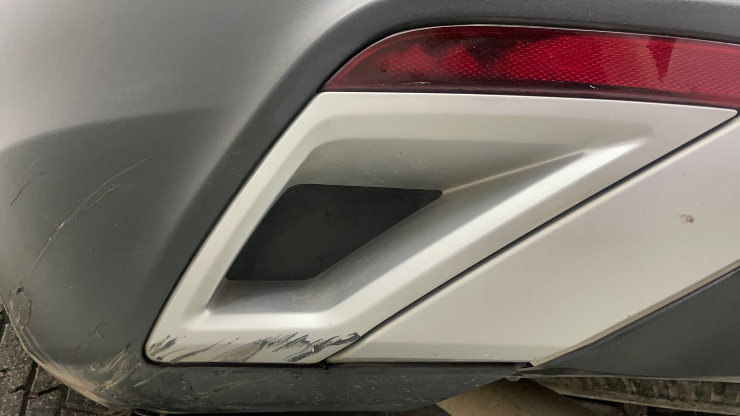 Used 2019 Tata Harrier XZ Diesel Manual dents MINOR SCRATCH