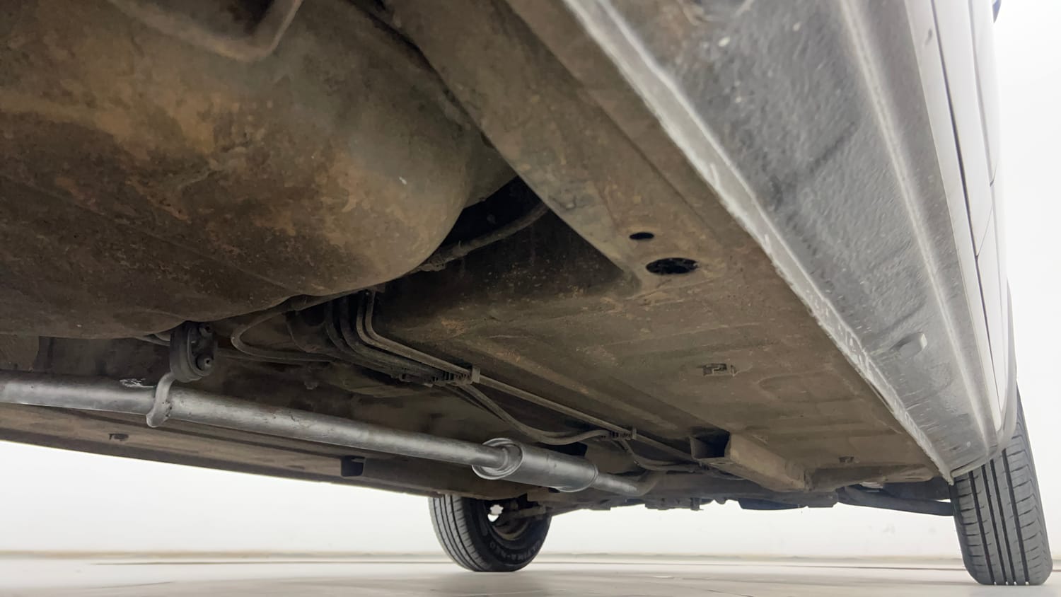 Used 2016 Renault Kwid RXL Petrol Manual extra REAR RIGHT UNDERBODY VIEW