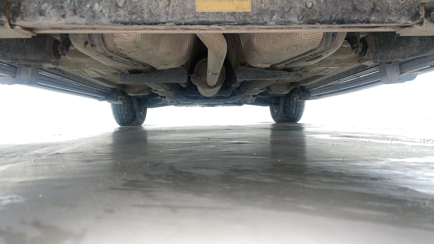 Used 2019 Tata Harrier XZ Diesel Manual extra REAR UNDERBODY VIEW (TAKEN FROM REAR)