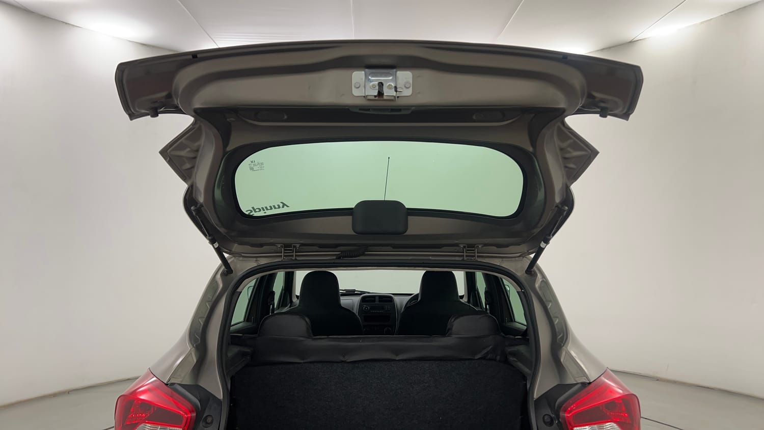 Used 2016 Renault Kwid RXL Petrol Manual interior DICKY DOOR OPEN VIEW