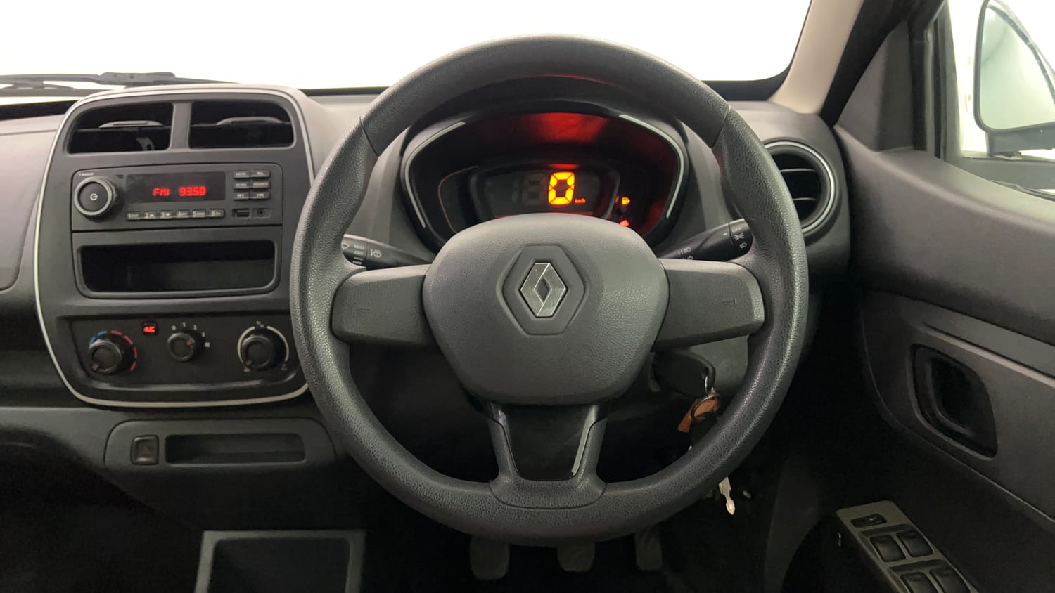 Used 2016 Renault Kwid RXL Petrol Manual interior STEERING VIEW