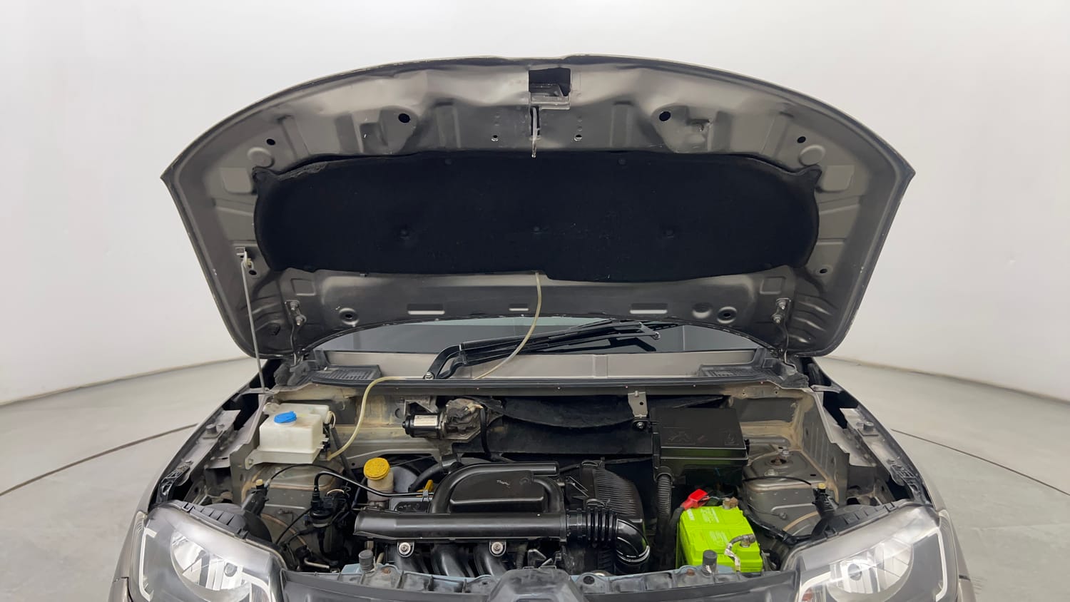 Used 2016 Renault Kwid RXL Petrol Manual engine ENGINE & BONNET OPEN FRONT VIEW