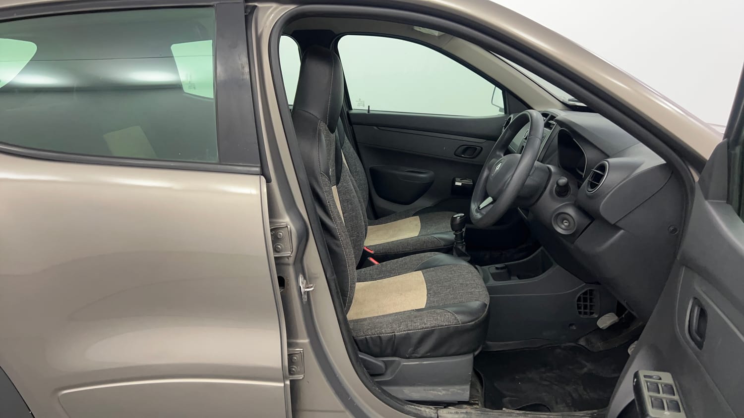 Used 2016 Renault Kwid RXL Petrol Manual interior RIGHT SIDE FRONT DOOR CABIN VIEW