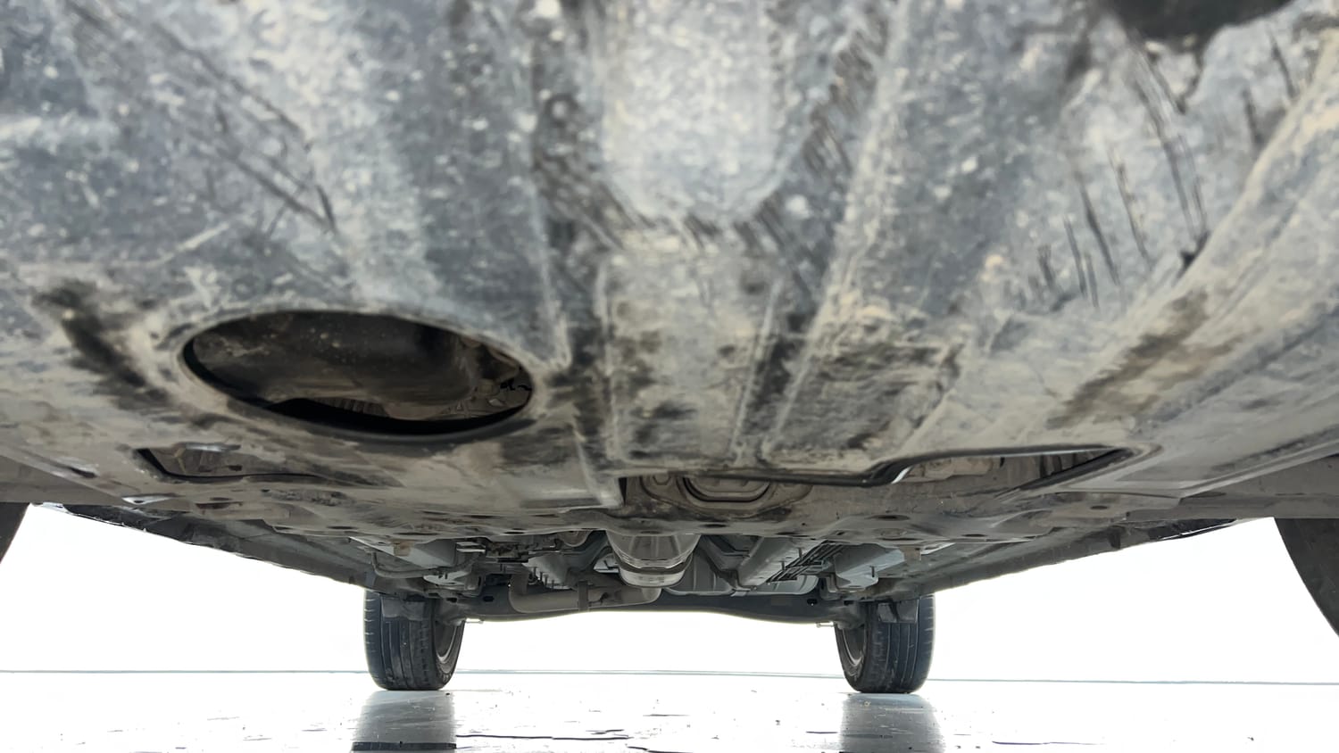 Used 2025 Hyundai Creta N-Line N10 1.5 Turbo DCT Dual Tone Petrol Automatic extra FRONT LEFT UNDERBODY VIEW