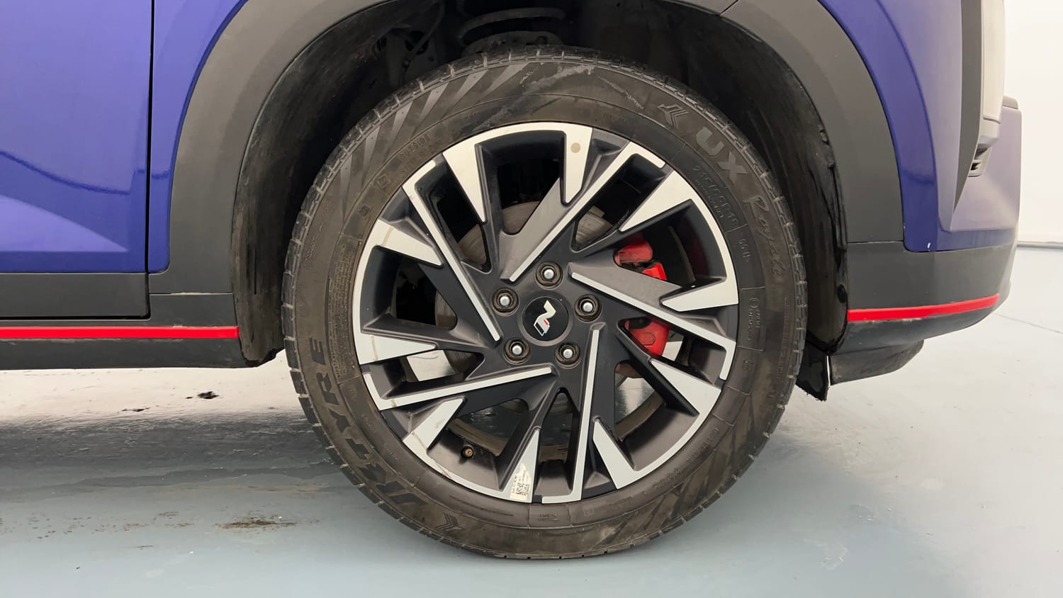 Used 2025 Hyundai Creta N-Line N10 1.5 Turbo DCT Dual Tone Petrol Automatic tyres RIGHT FRONT TYRE RIM VIEW