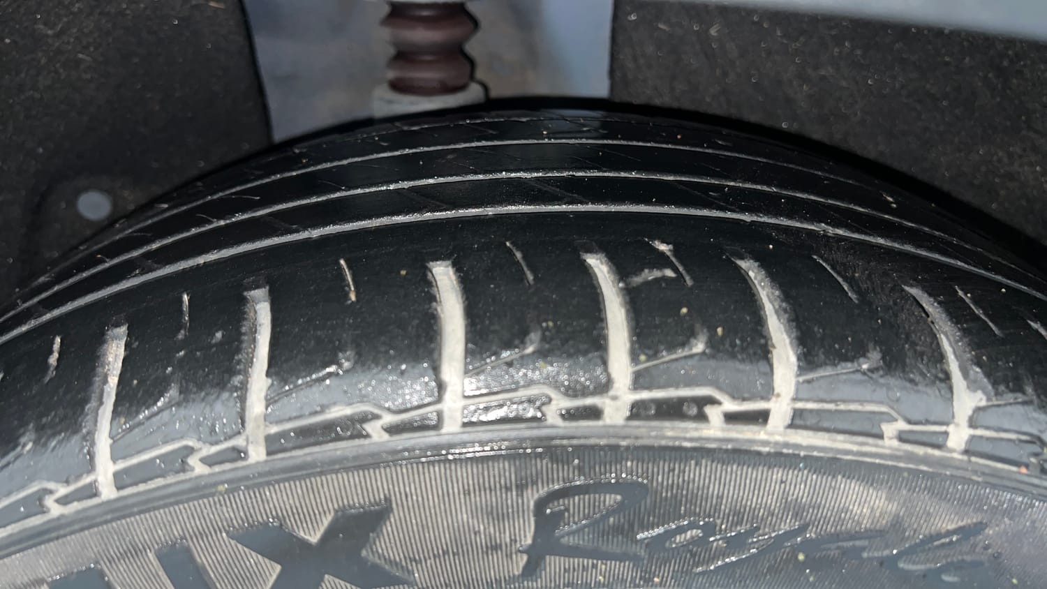 Used 2025 Hyundai Creta N-Line N10 1.5 Turbo DCT Dual Tone Petrol Automatic tyres RIGHT REAR TYRE TREAD VIEW