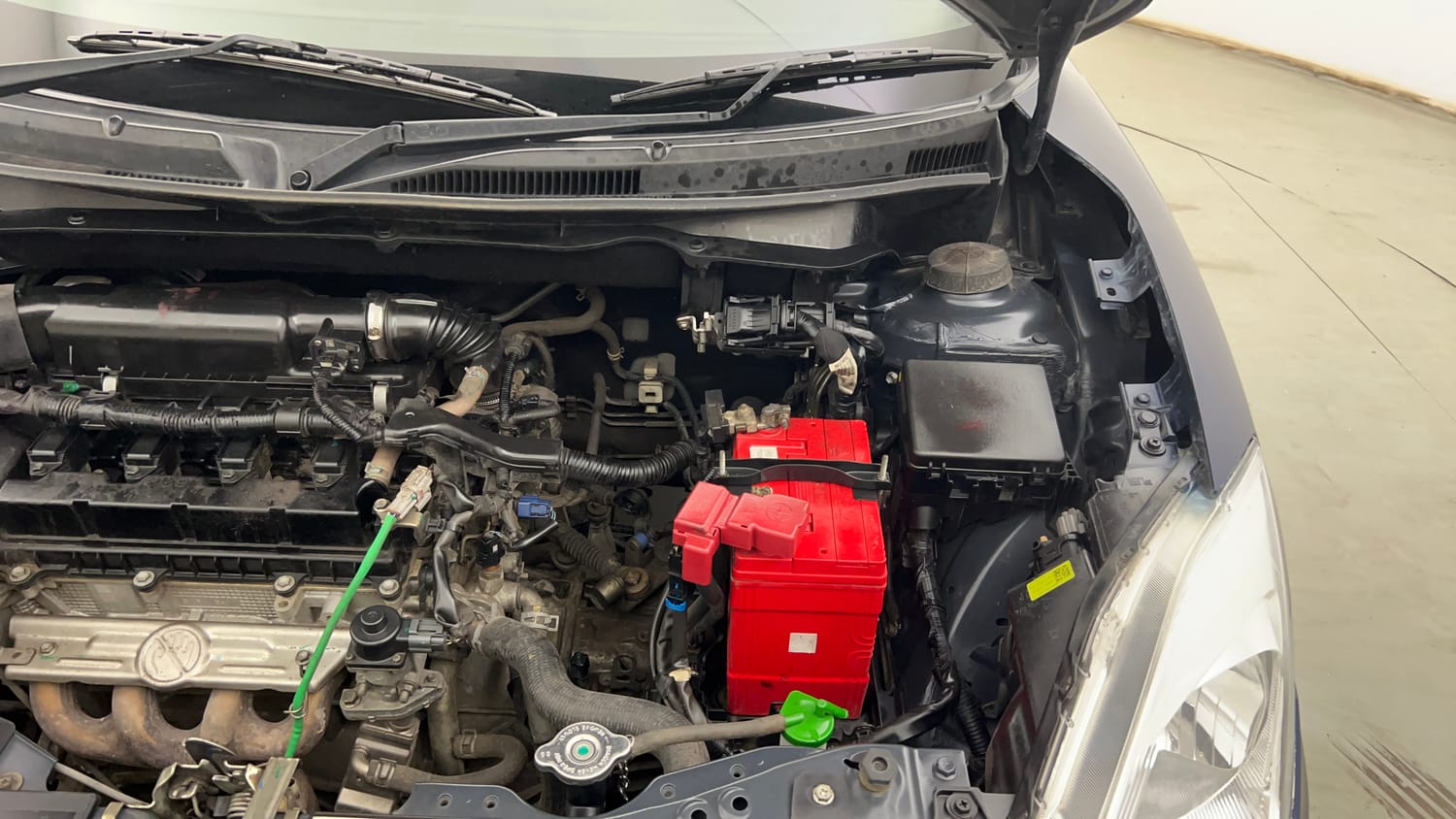 Used 2022 Maruti Suzuki Swift VXi Petrol Manual engine ENGINE LEFT SIDE VIEW