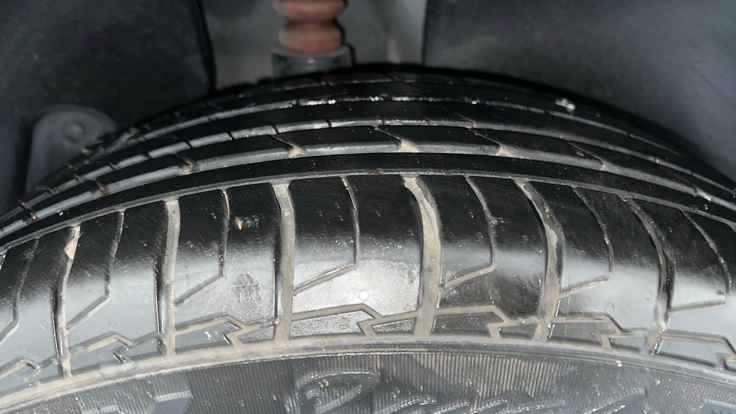Used 2024 Hyundai Creta 1.5 MPi Petrol IVT SX(O) Petrol Automatic tyres RIGHT REAR TYRE TREAD VIEW