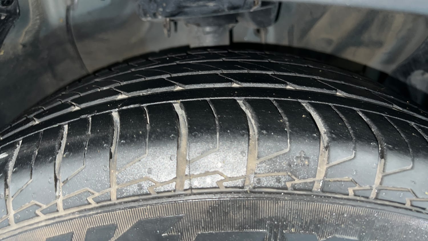 Used 2024 Hyundai Creta 1.5 MPi Petrol IVT SX(O) Petrol Automatic tyres RIGHT FRONT TYRE TREAD VIEW