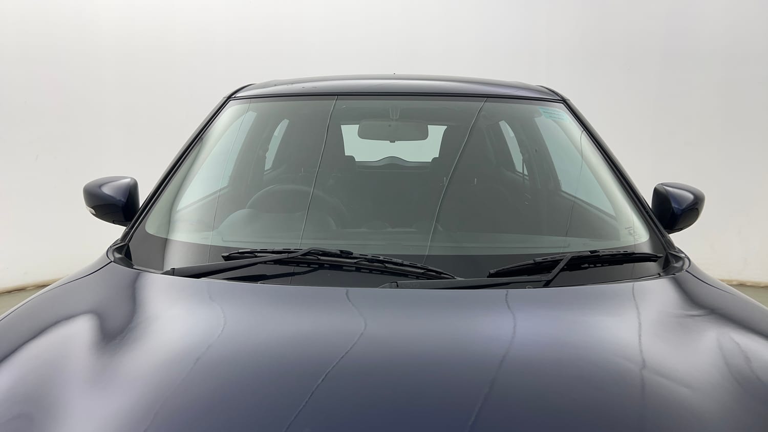 Used 2022 Maruti Suzuki Swift VXi Petrol Manual exterior FRONT WINDSHIELD VIEW