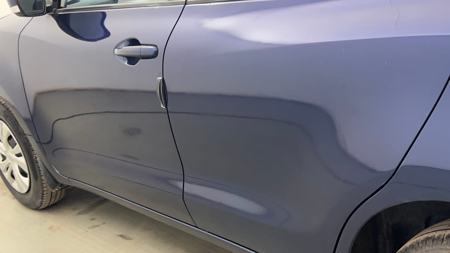Used 2022 Maruti Suzuki Swift VXi Petrol Manual dents MINOR SCRATCH