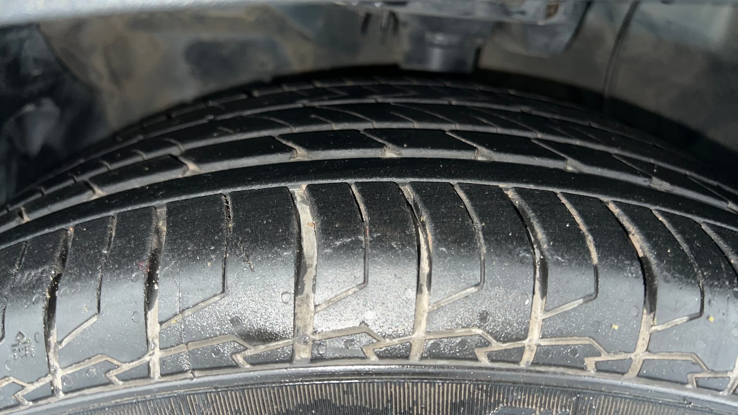 Used 2024 Hyundai Creta 1.5 MPi Petrol IVT SX(O) Petrol Automatic tyres LEFT FRONT TYRE TREAD VIEW