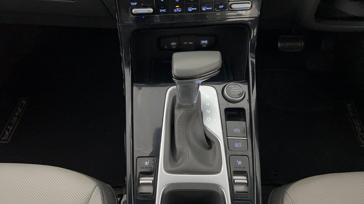 Used 2024 Hyundai Creta 1.5 MPi Petrol IVT SX(O) Petrol Automatic interior GEAR  KNOB VIEW