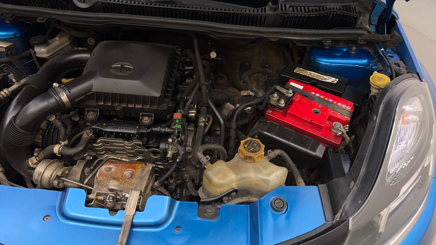 Used 2018 Tata Nexon XMA Petrol Petrol Automatic engine ENGINE LEFT SIDE VIEW