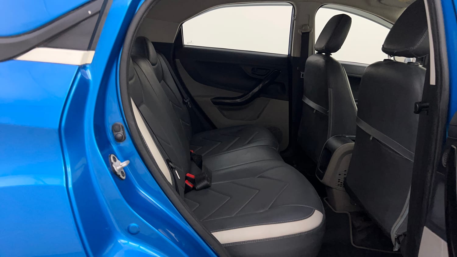 Used 2018 Tata Nexon XMA Petrol Petrol Automatic interior RIGHT SIDE REAR DOOR CABIN VIEW