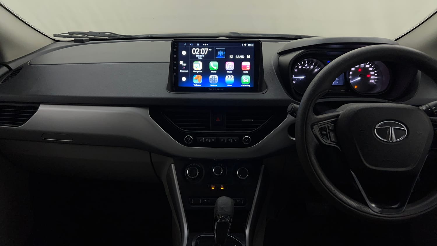 Used 2018 Tata Nexon XMA Petrol Petrol Automatic interior MUSIC SYSTEM & AC CONTROL VIEW