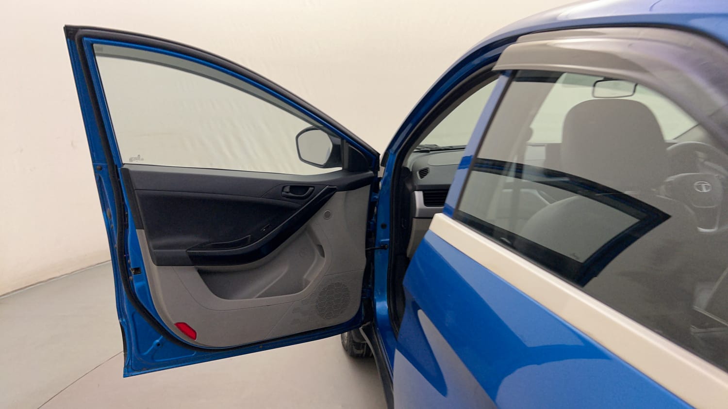 Used 2018 Tata Nexon XMA Petrol Petrol Automatic interior LEFT FRONT DOOR OPEN VIEW