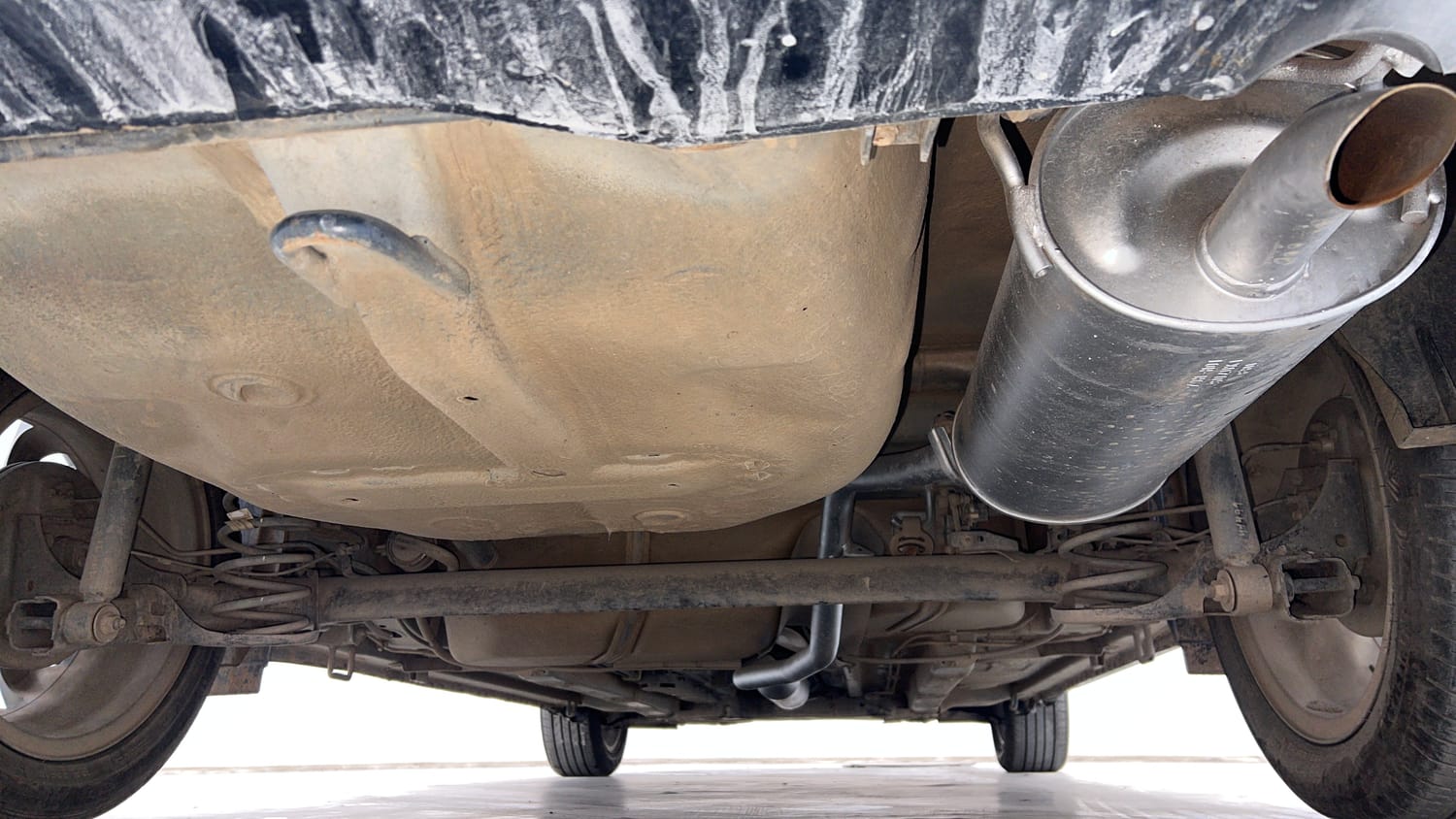Used 2019 Maruti Suzuki Ciaz Alpha Hybrid 1.5 Petrol Manual extra REAR UNDERBODY VIEW (TAKEN FROM REAR)