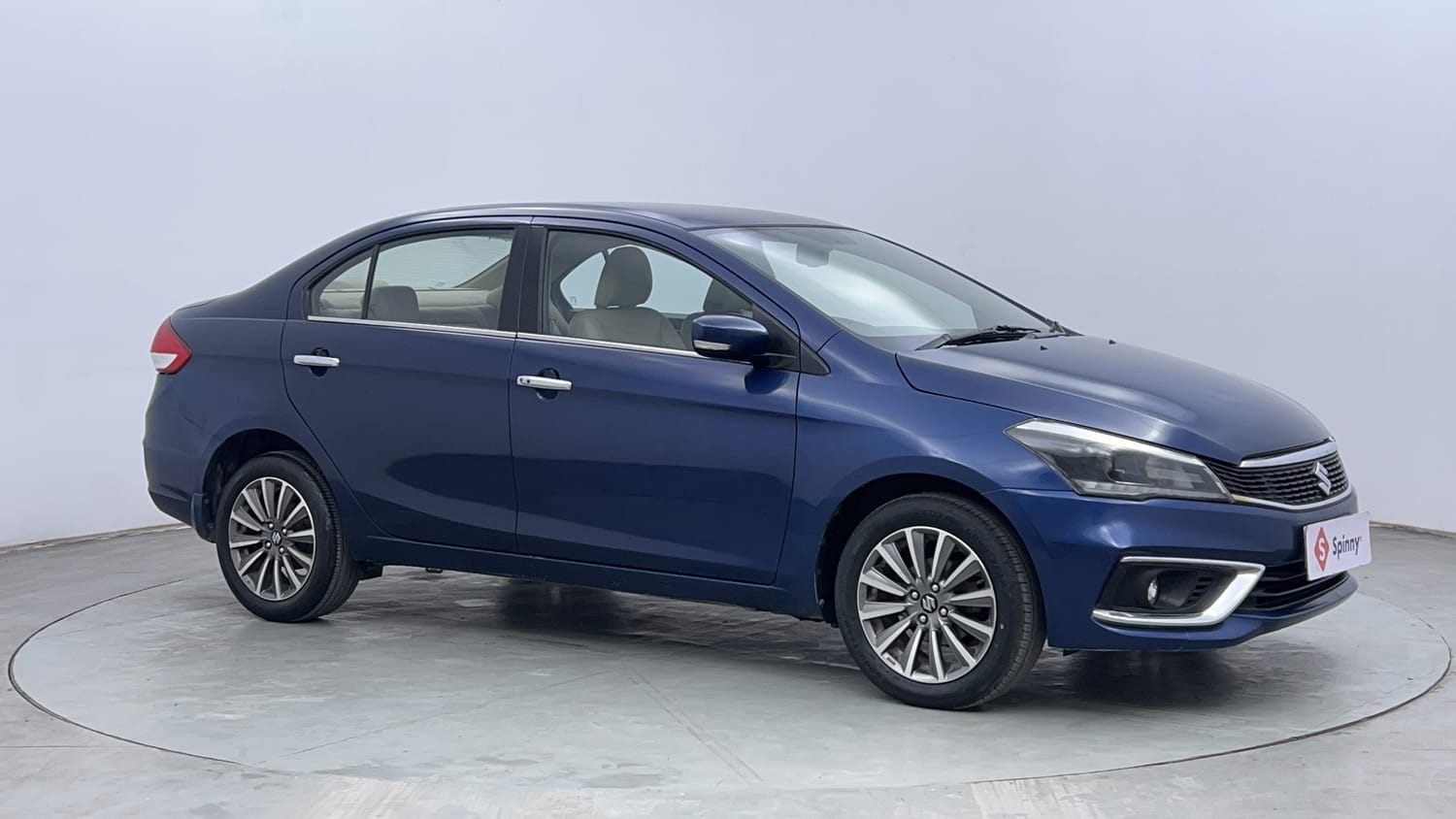 Used 2019 Maruti Suzuki Ciaz Alpha Hybrid 1.5 Petrol Manual exterior RIGHT FRONT CORNER VIEW