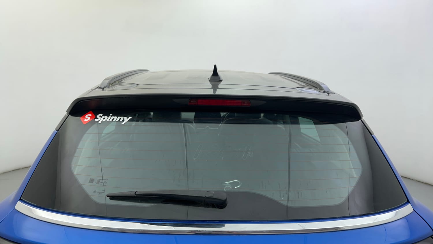 Used 2023 Toyota Urban Cruiser Hyryder V Neodrive AWD Dual tone Petrol Manual exterior BACK WINDSHIELD VIEW