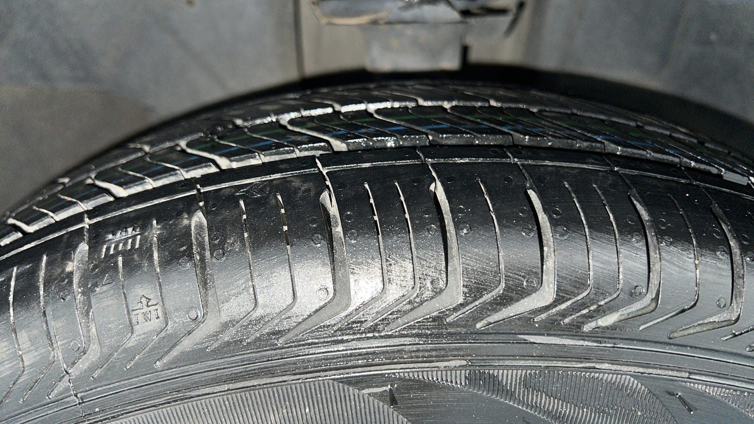 Used 2020 Renault Kwid RXL 1.0 MT Petrol Manual tyres RIGHT FRONT TYRE TREAD VIEW