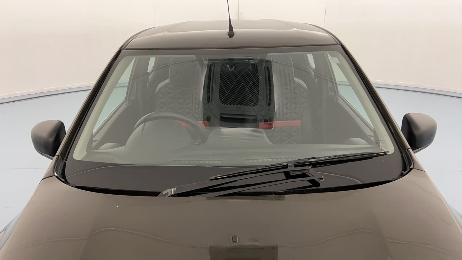Used 2020 Renault Kwid RXL 1.0 MT Petrol Manual exterior FRONT WINDSHIELD VIEW