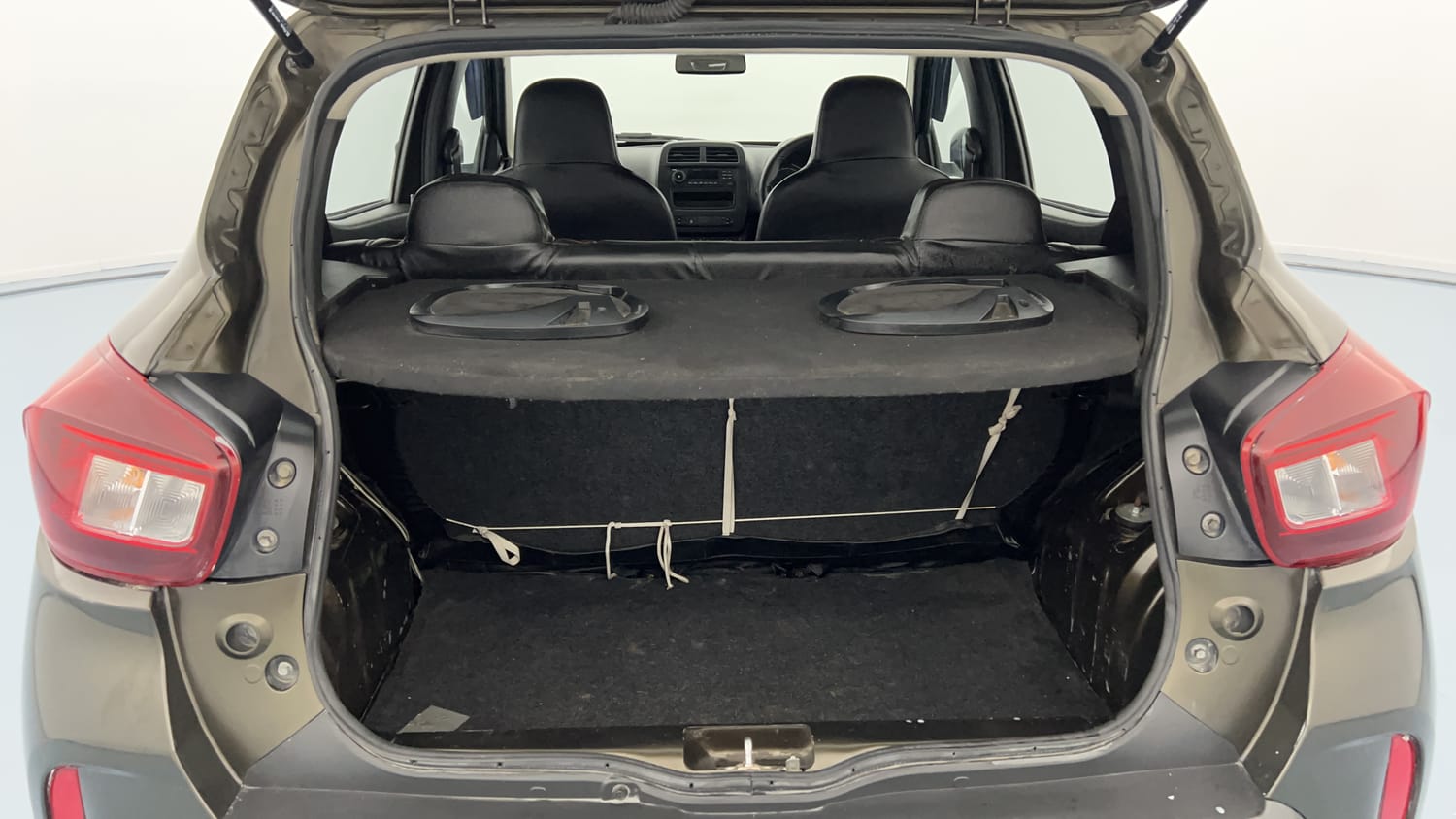 Used 2020 Renault Kwid RXL 1.0 MT Petrol Manual interior DICKY INSIDE VIEW