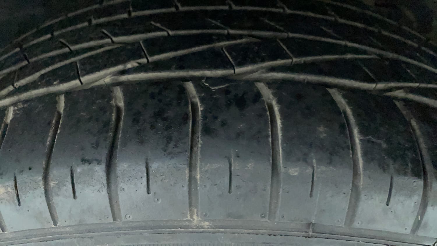 Used 2023 Tata Nexon XZ Plus (S) Petrol Manual tyres RIGHT FRONT TYRE TREAD VIEW