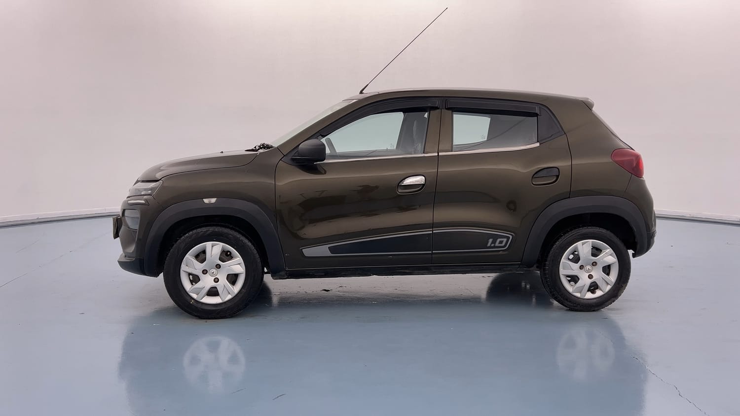 Used 2020 Renault Kwid RXL 1.0 MT Petrol Manual exterior LEFT SIDE VIEW