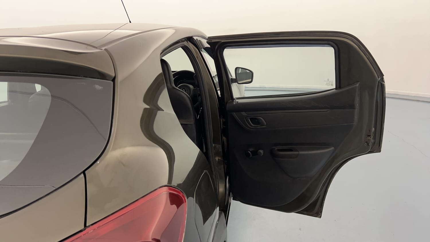 Used 2020 Renault Kwid RXL 1.0 MT Petrol Manual interior RIGHT REAR DOOR OPEN VIEW