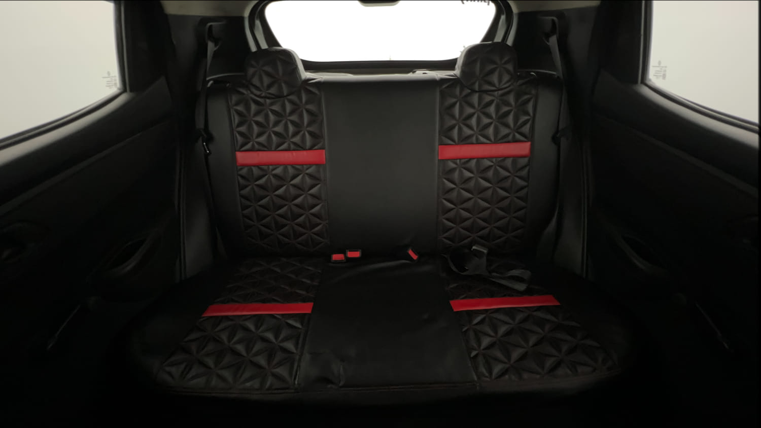 Used 2020 Renault Kwid RXL 1.0 MT Petrol Manual interior REAR SEAT CONDITION VIEW