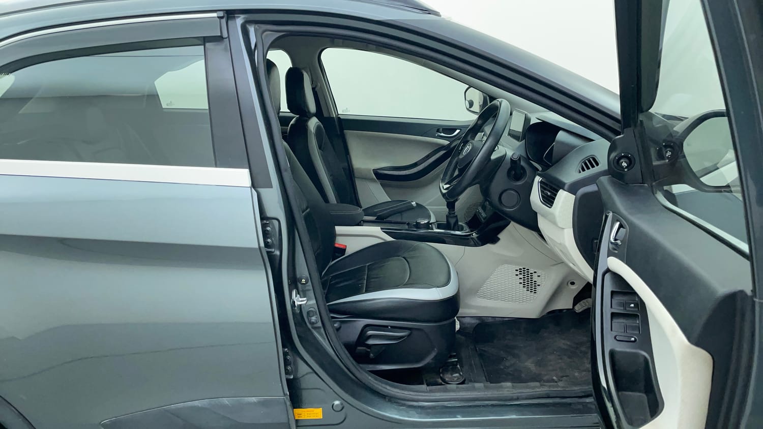 Used 2023 Tata Nexon XZ Plus (S) Petrol Manual interior RIGHT SIDE FRONT DOOR CABIN VIEW