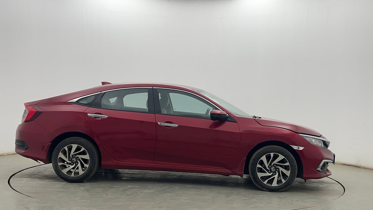 Used 2019 Honda Civic VX CVT Petrol Petrol Automatic exterior RIGHT SIDE VIEW