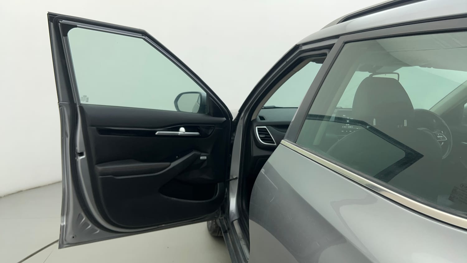 Used 2021 Kia Seltos GTX Plus 1.4 DCT Petrol Automatic interior LEFT FRONT DOOR OPEN VIEW