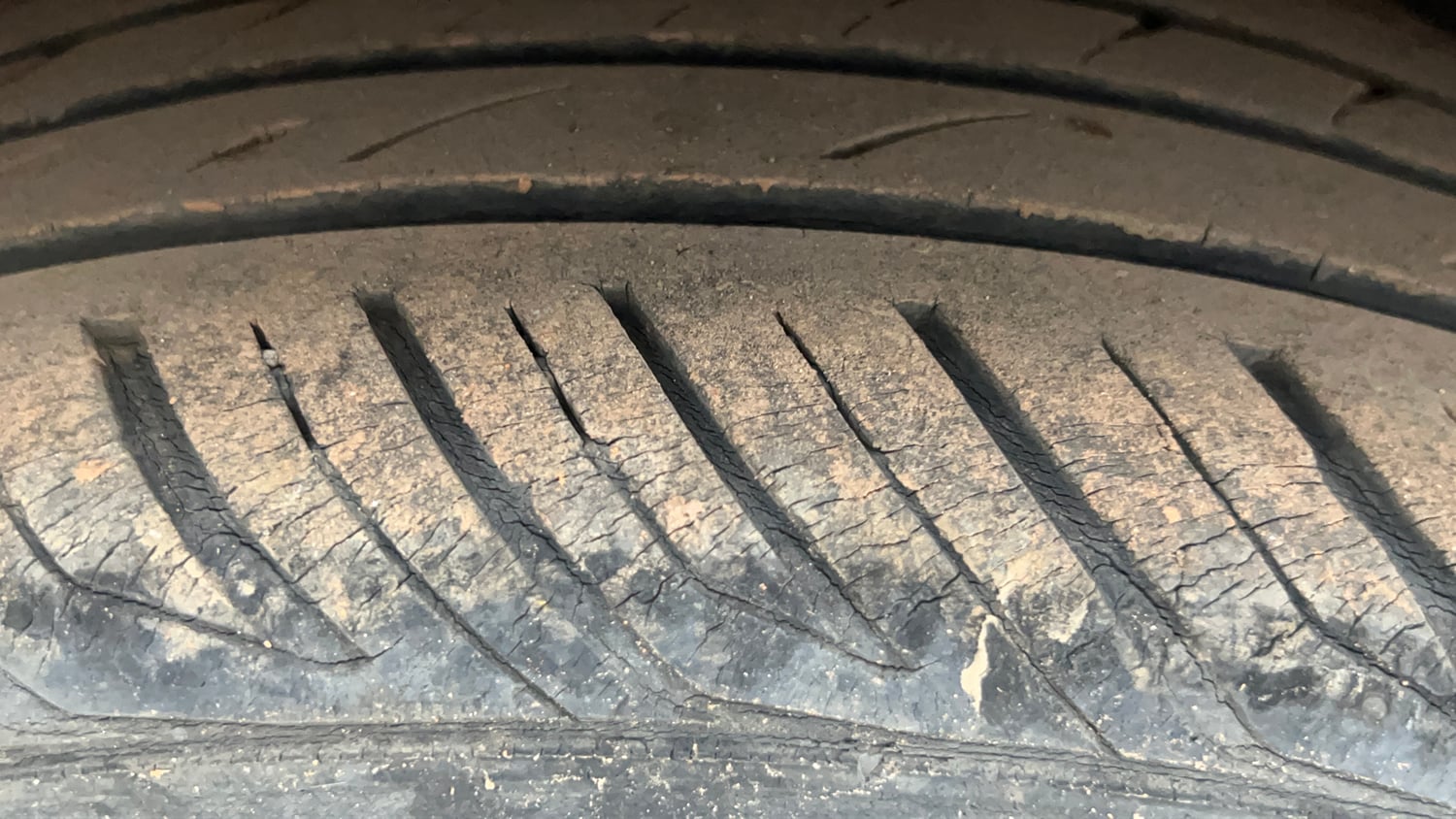 Used 2019 Honda Civic VX CVT Petrol Petrol Automatic tyres RIGHT REAR TYRE TREAD VIEW