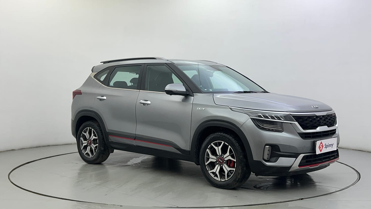 Used 2021 Kia Seltos GTX Plus 1.4 DCT Petrol Automatic exterior RIGHT FRONT CORNER VIEW