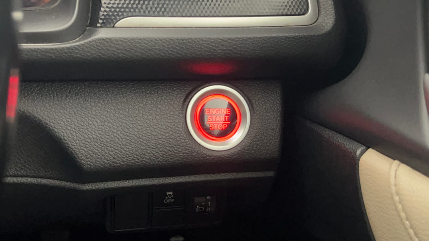 Used 2019 Honda Civic VX CVT Petrol Petrol Automatic top_features Keyless start