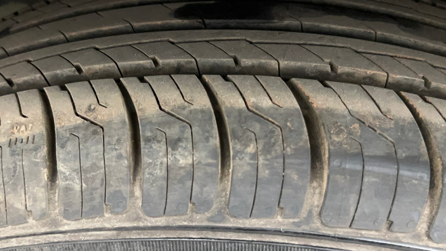 Used 2017 Hyundai Creta 1.6 SX Plus Petrol Petrol Manual tyres RIGHT REAR TYRE TREAD VIEW
