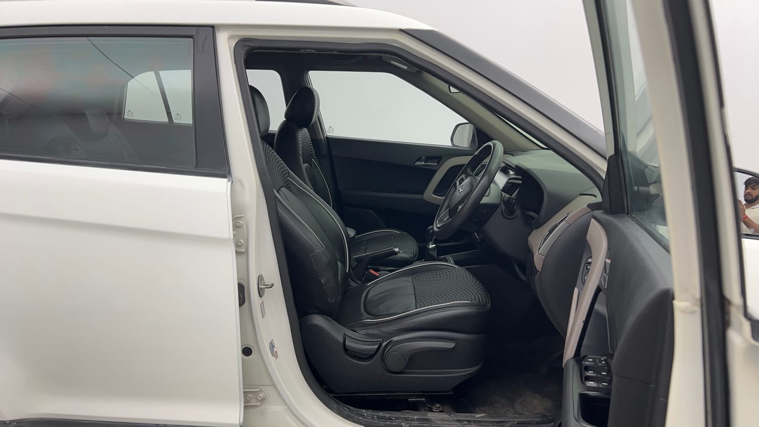 Used 2017 Hyundai Creta 1.6 SX Plus Petrol Petrol Manual interior RIGHT SIDE FRONT DOOR CABIN VIEW