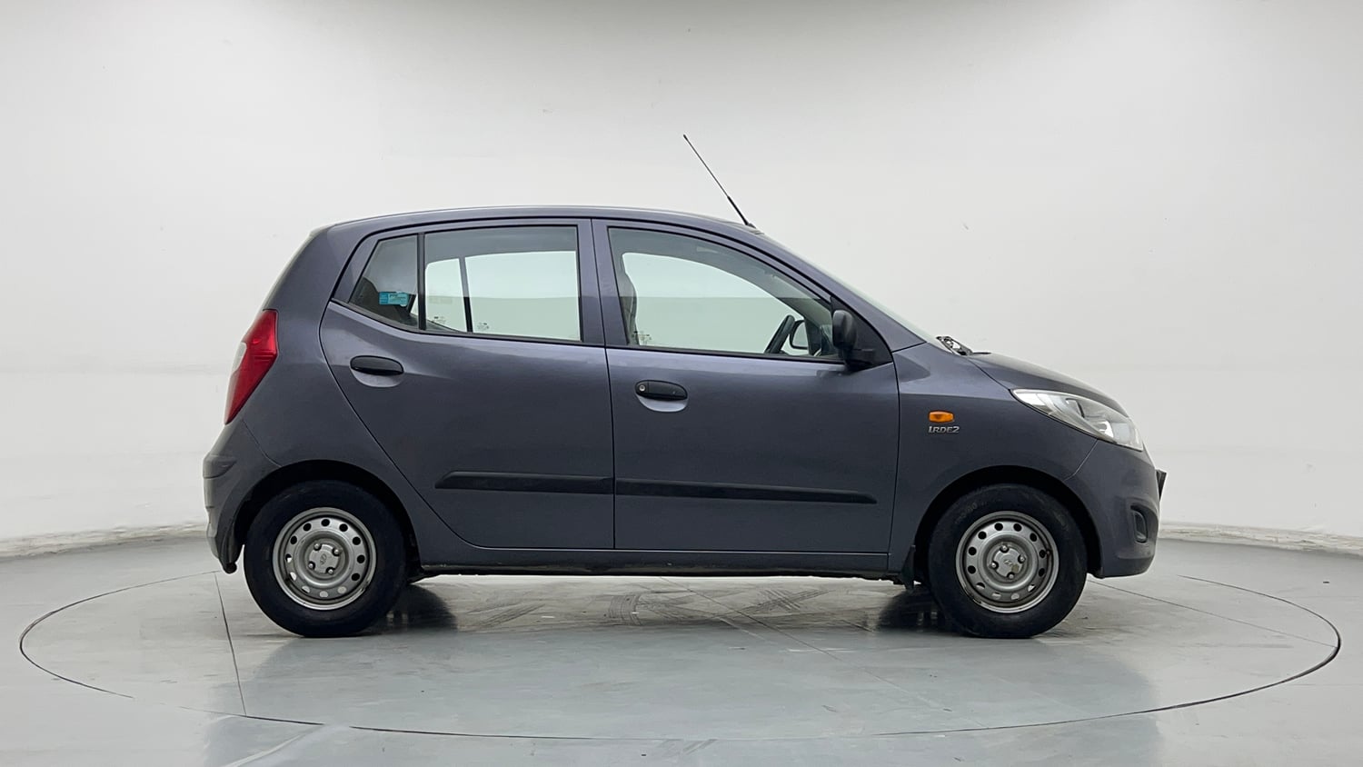 Used 2014 Hyundai i10 Magna 1.1 iRDE2 Petrol Manual exterior RIGHT SIDE VIEW