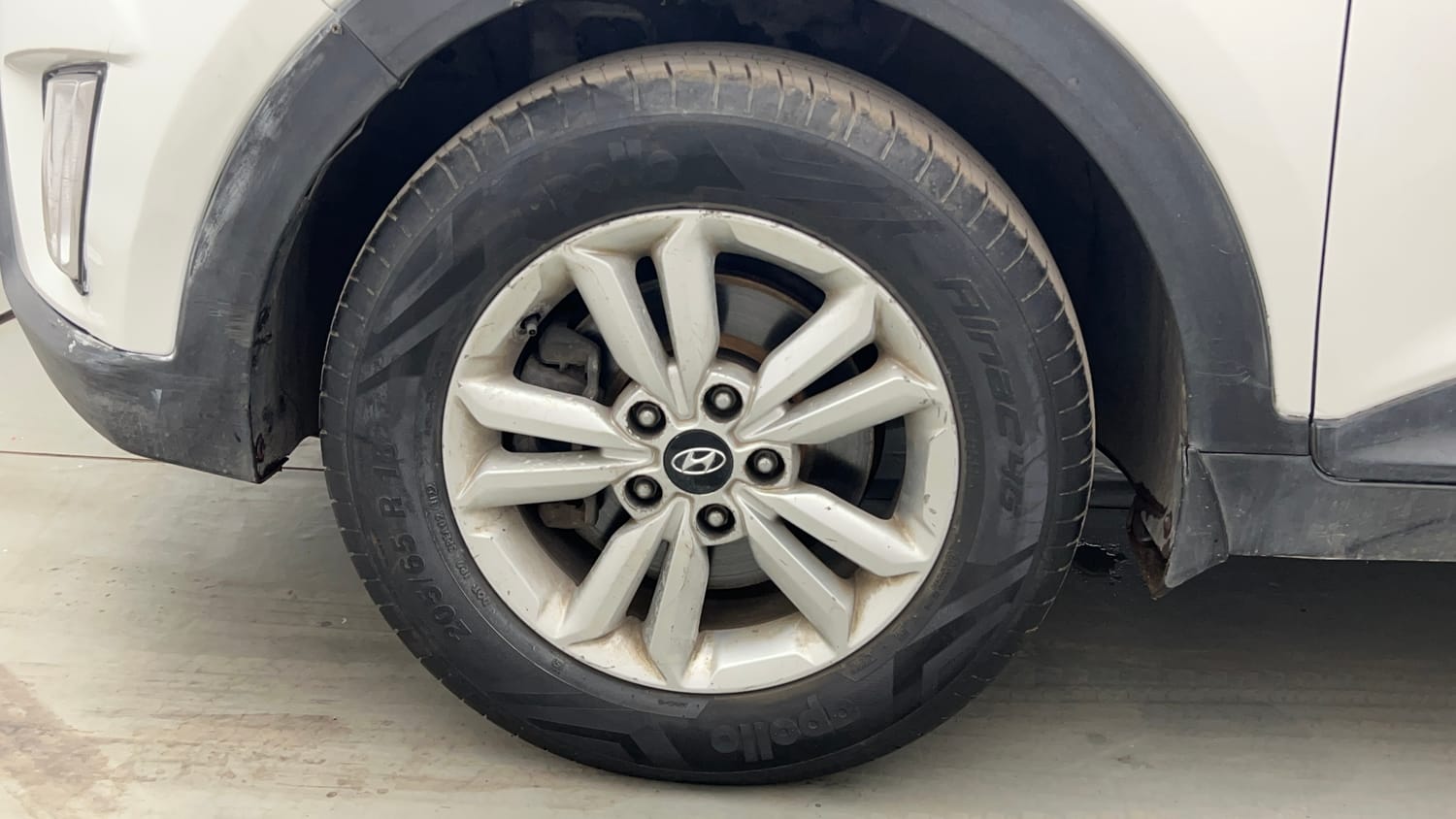 Used 2017 Hyundai Creta 1.6 SX Plus Petrol Petrol Manual tyres LEFT FRONT TYRE RIM VIEW