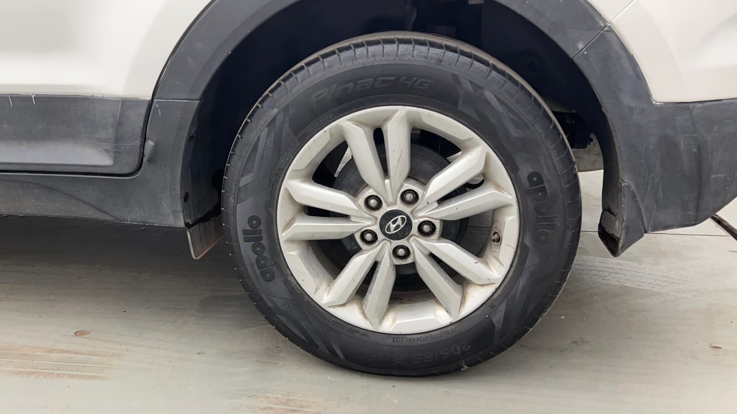 Used 2017 Hyundai Creta 1.6 SX Plus Petrol Petrol Manual tyres LEFT REAR TYRE RIM VIEW