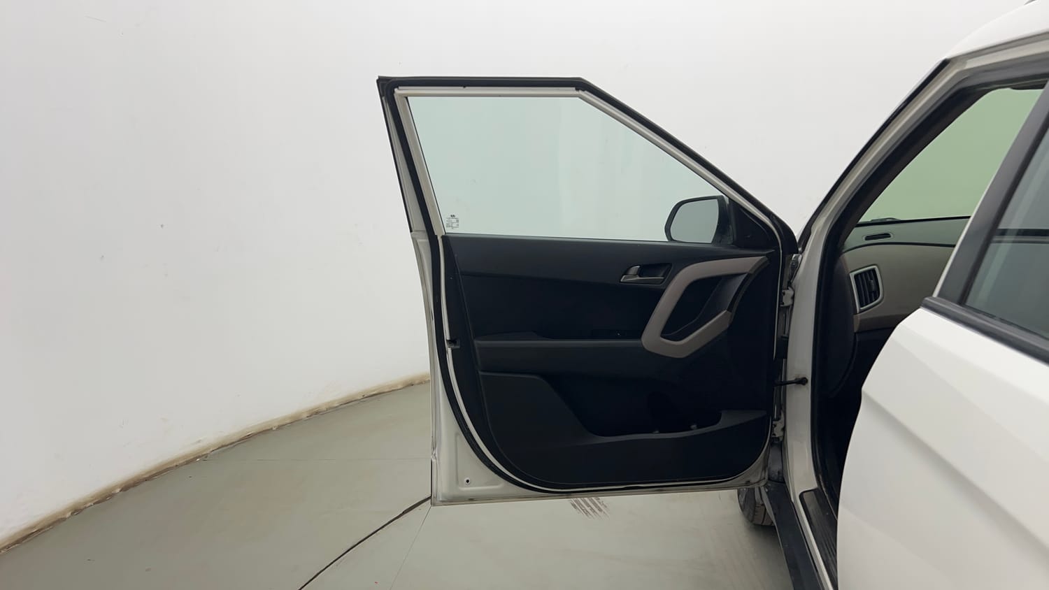 Used 2017 Hyundai Creta 1.6 SX Plus Petrol Petrol Manual interior LEFT FRONT DOOR OPEN VIEW