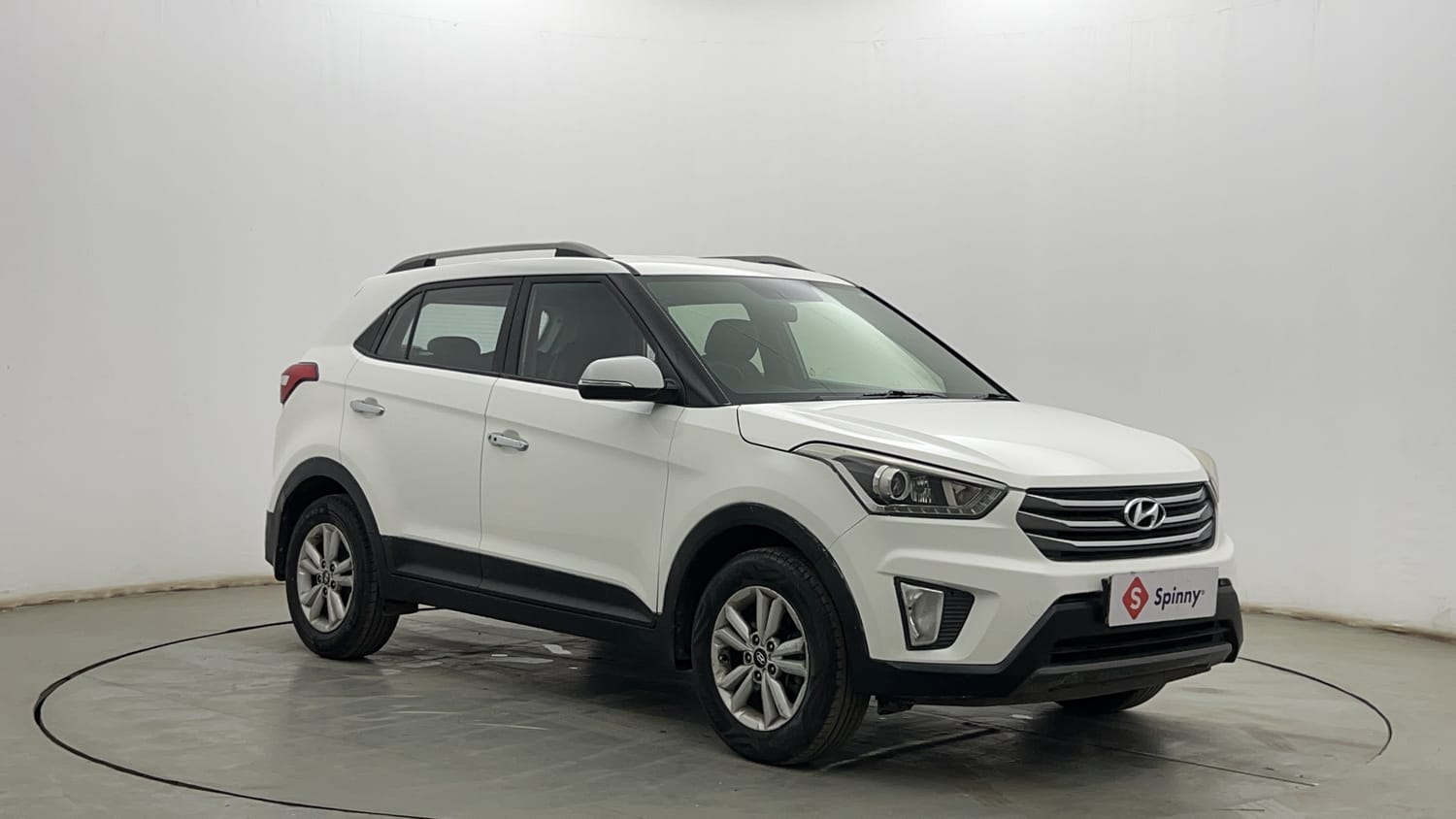 Used 2017 Hyundai Creta 1.6 SX Plus Petrol Petrol Manual exterior RIGHT FRONT CORNER VIEW