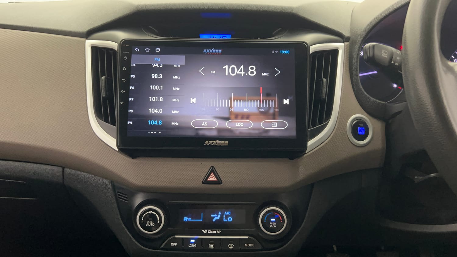 Used 2017 Hyundai Creta 1.6 SX Plus Petrol Petrol Manual interior MUSIC SYSTEM & AC CONTROL VIEW