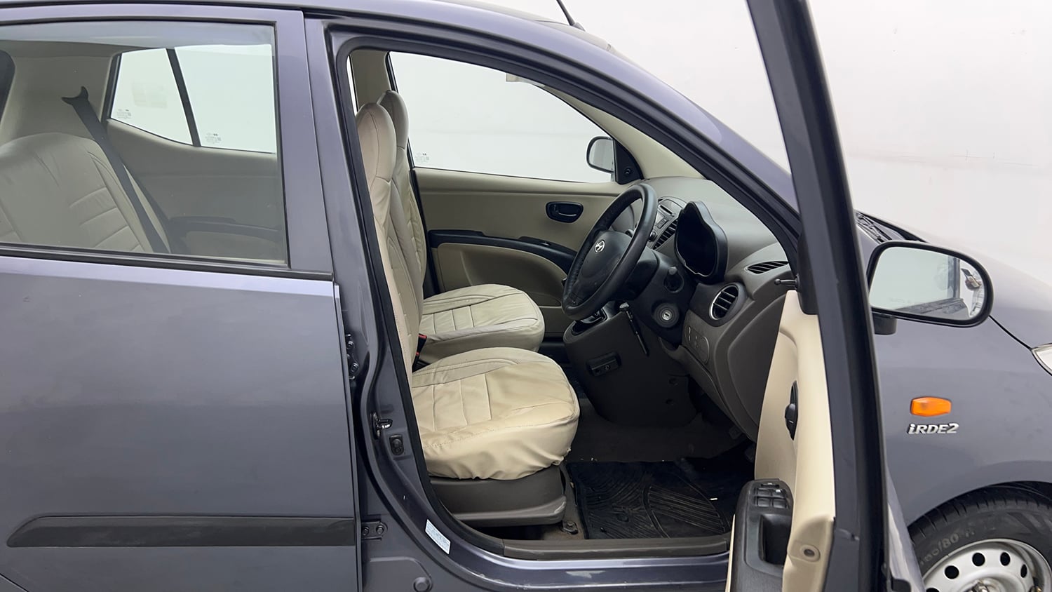 Used 2014 Hyundai i10 Magna 1.1 iRDE2 Petrol Manual interior RIGHT SIDE FRONT DOOR CABIN VIEW