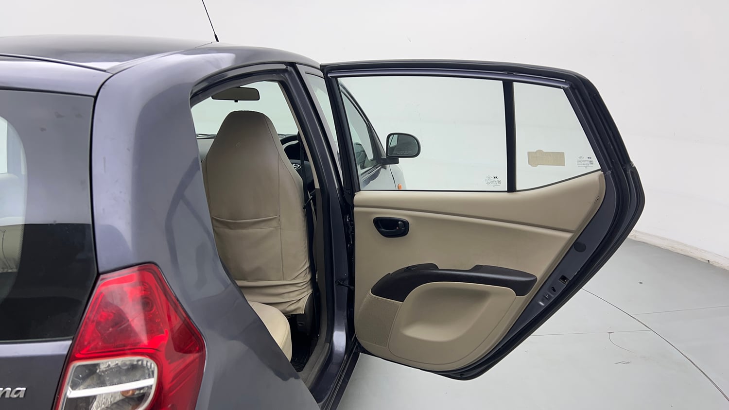 Used 2014 Hyundai i10 Magna 1.1 iRDE2 Petrol Manual interior RIGHT REAR DOOR OPEN VIEW