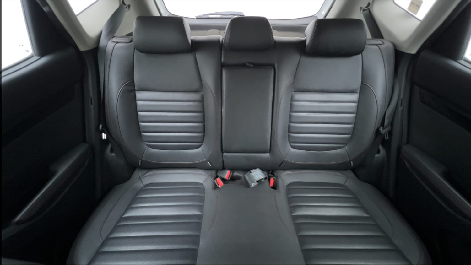 Used 2020 Kia Seltos GTX Plus DCT 1.4 Petrol Automatic interior REAR SEAT CONDITION VIEW
